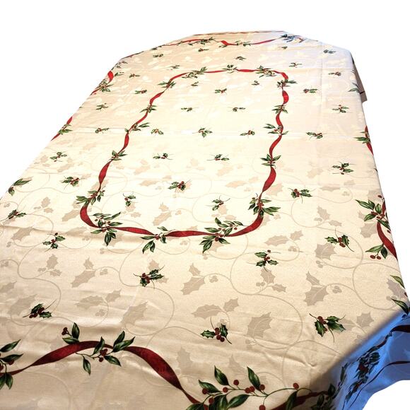 Vintage Christmas Tablecloth 82x58" Rectangle Red Holly Berry Pattern Shimmery - Picture 14 of 16
